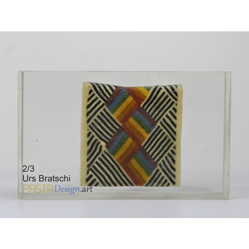 Raviolo Diagonal mit Regenbogen und schwarzen Streifen